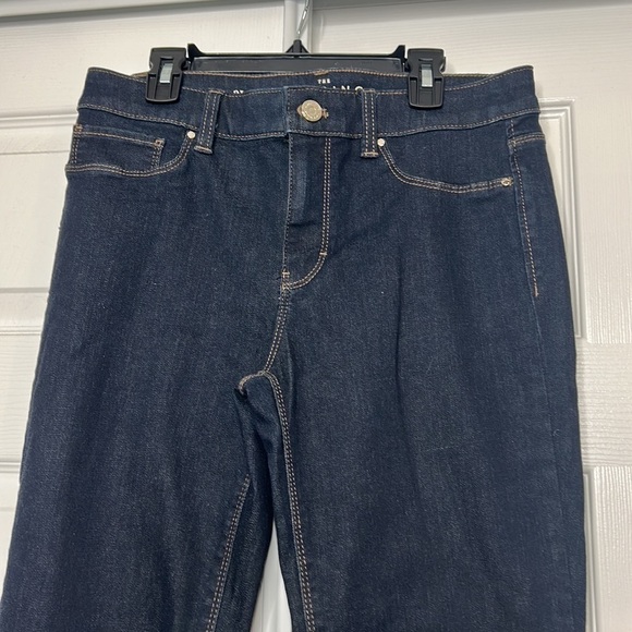 WHBM The Jegging Crop Dark Wash Ankle Zip 2 LONG - Picture 2 of 5